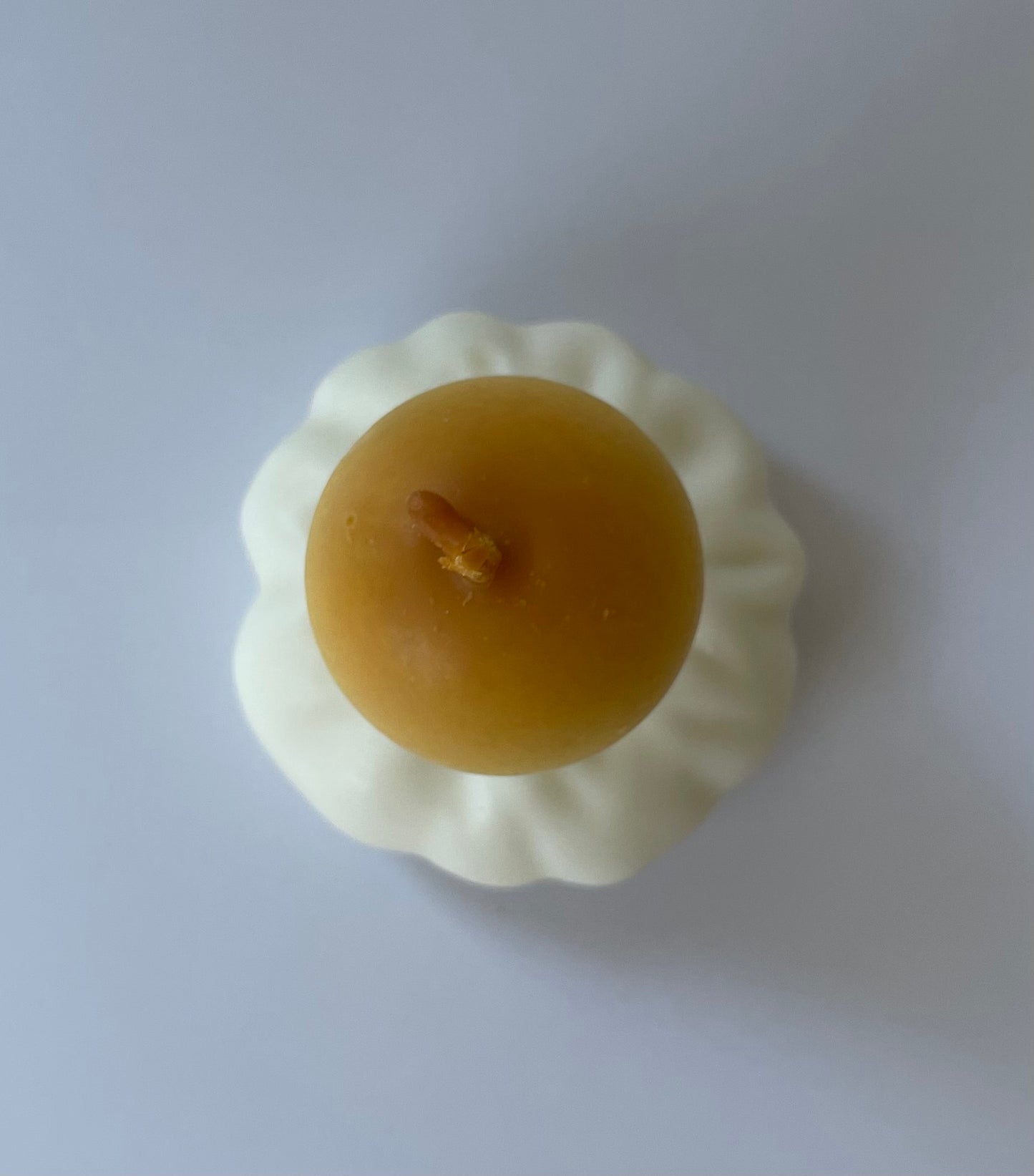 Le Petit Champignon sur son Nuage — bougie moulée artisanale · Cire soja